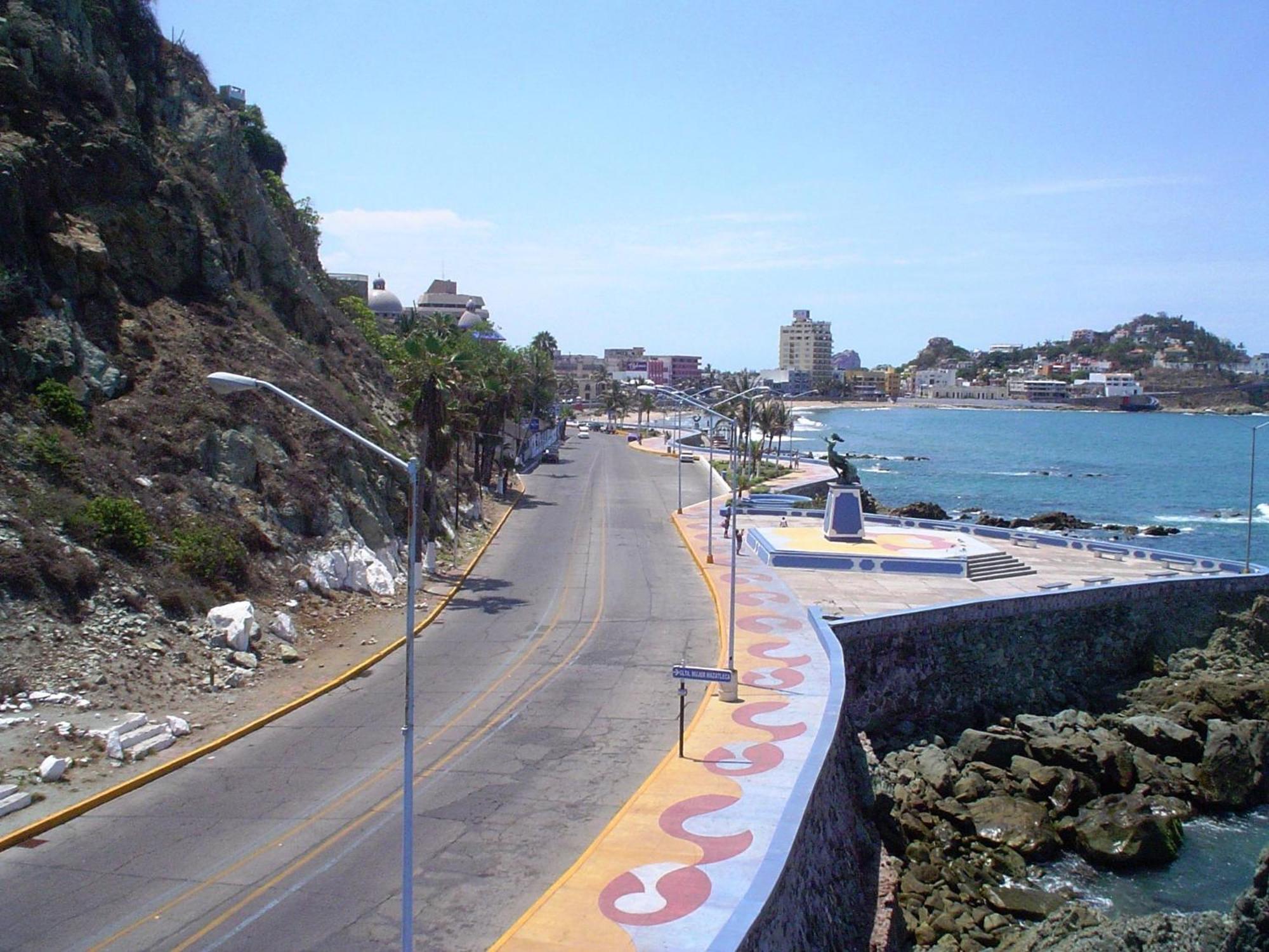 Hotel La Siesta Malecon Mazatlan Ngoại thất bức ảnh