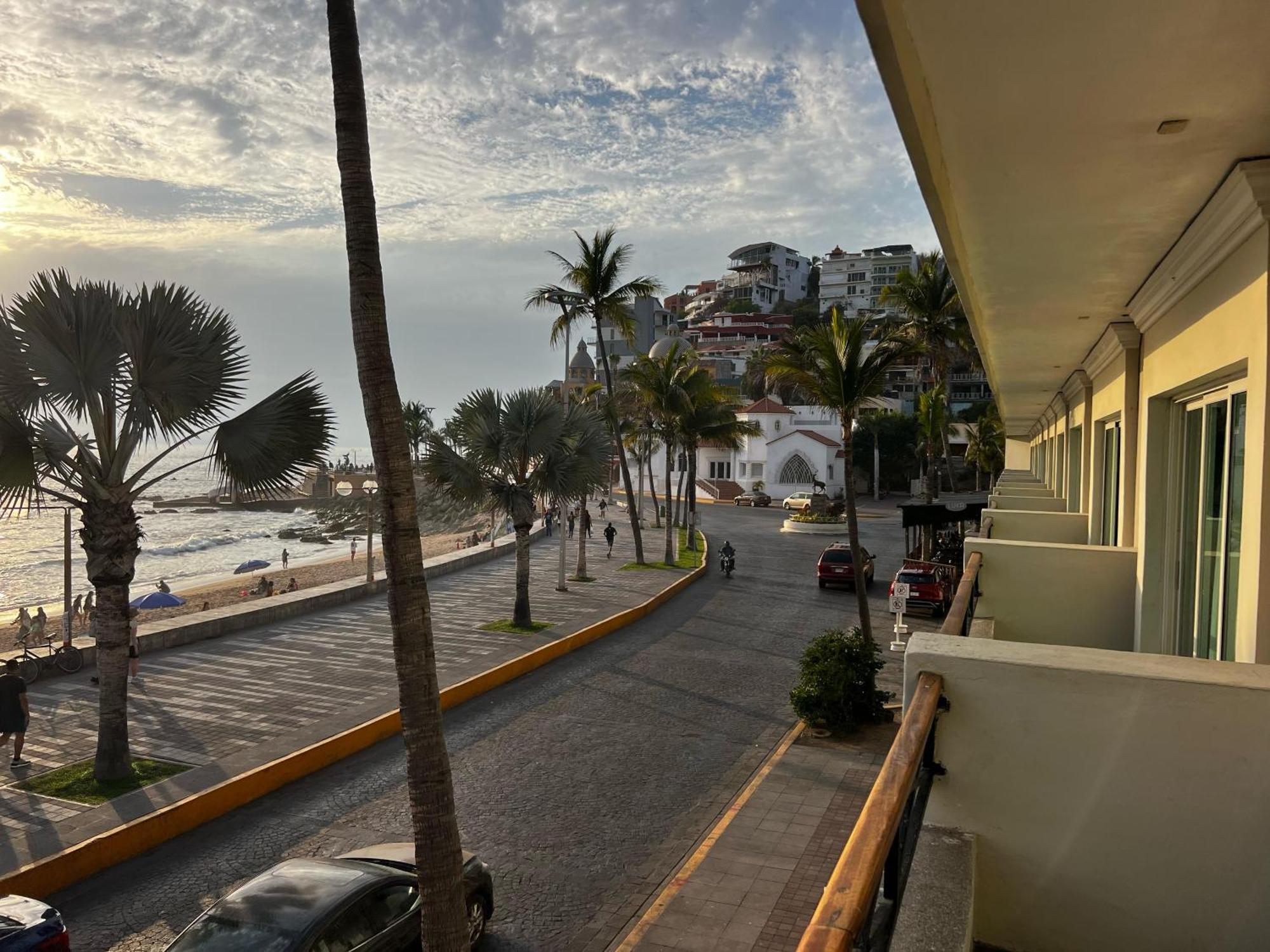 Hotel La Siesta Malecon Mazatlan Phòng bức ảnh