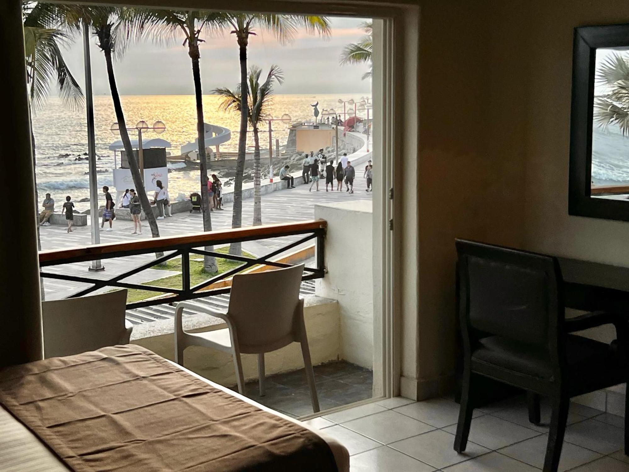 Hotel La Siesta Malecon Mazatlan Phòng bức ảnh