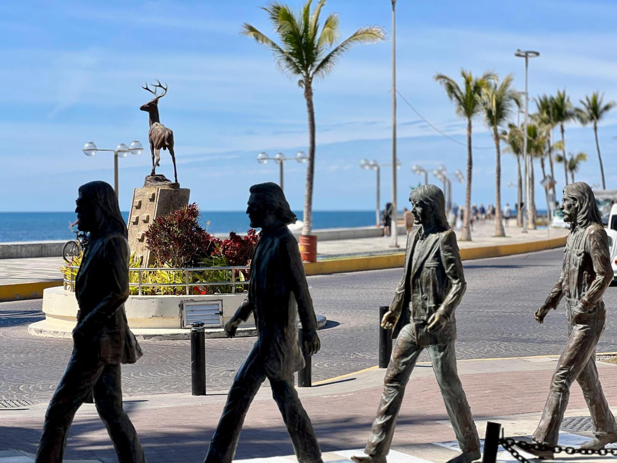 Hotel La Siesta Malecon Mazatlan Ngoại thất bức ảnh