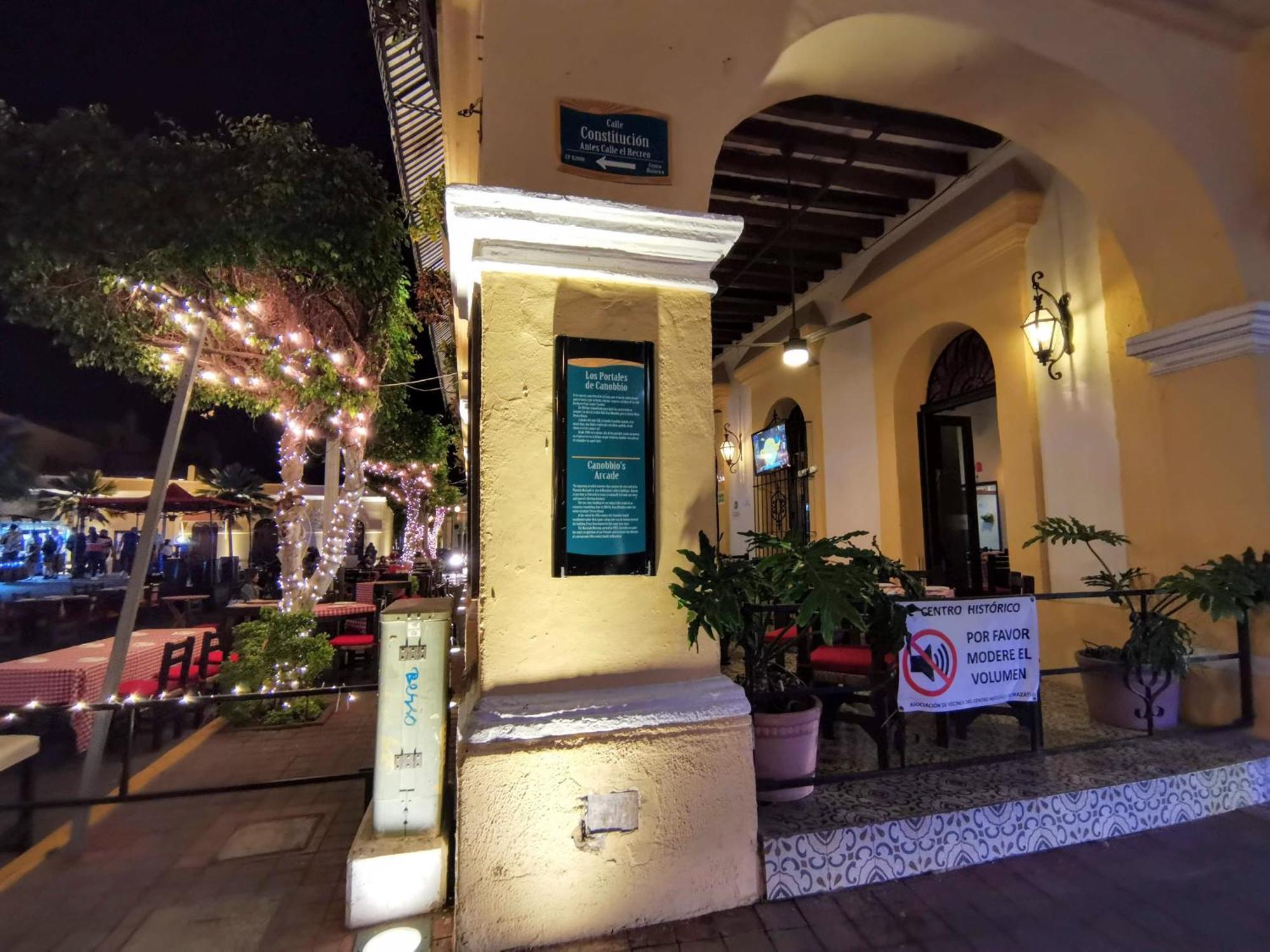 Hotel La Siesta Malecon Mazatlan Ngoại thất bức ảnh