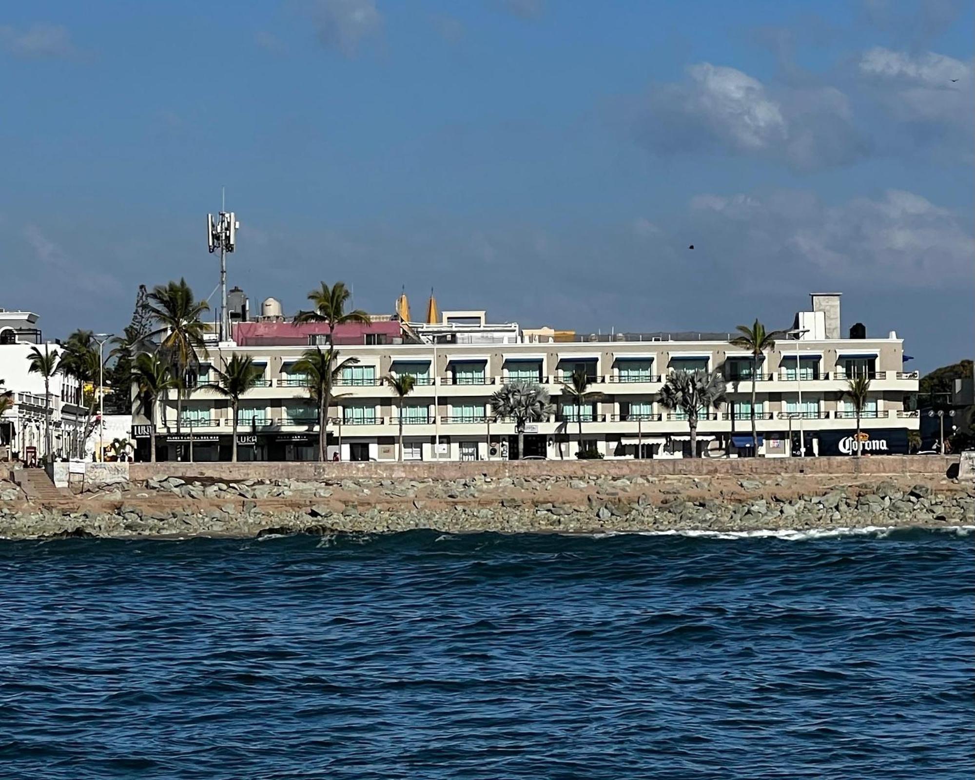 Hotel La Siesta Malecon Mazatlan Ngoại thất bức ảnh