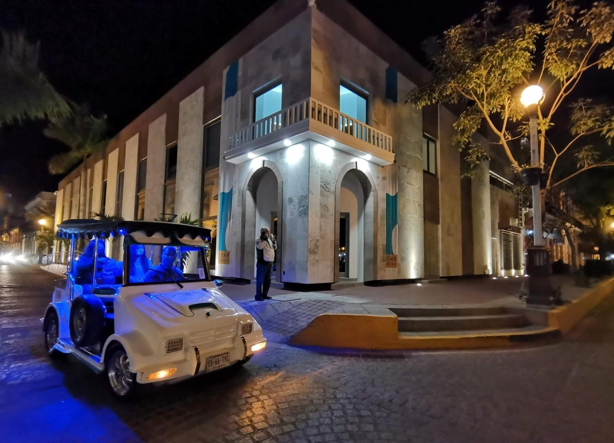 Hotel La Siesta Malecon Mazatlan Ngoại thất bức ảnh