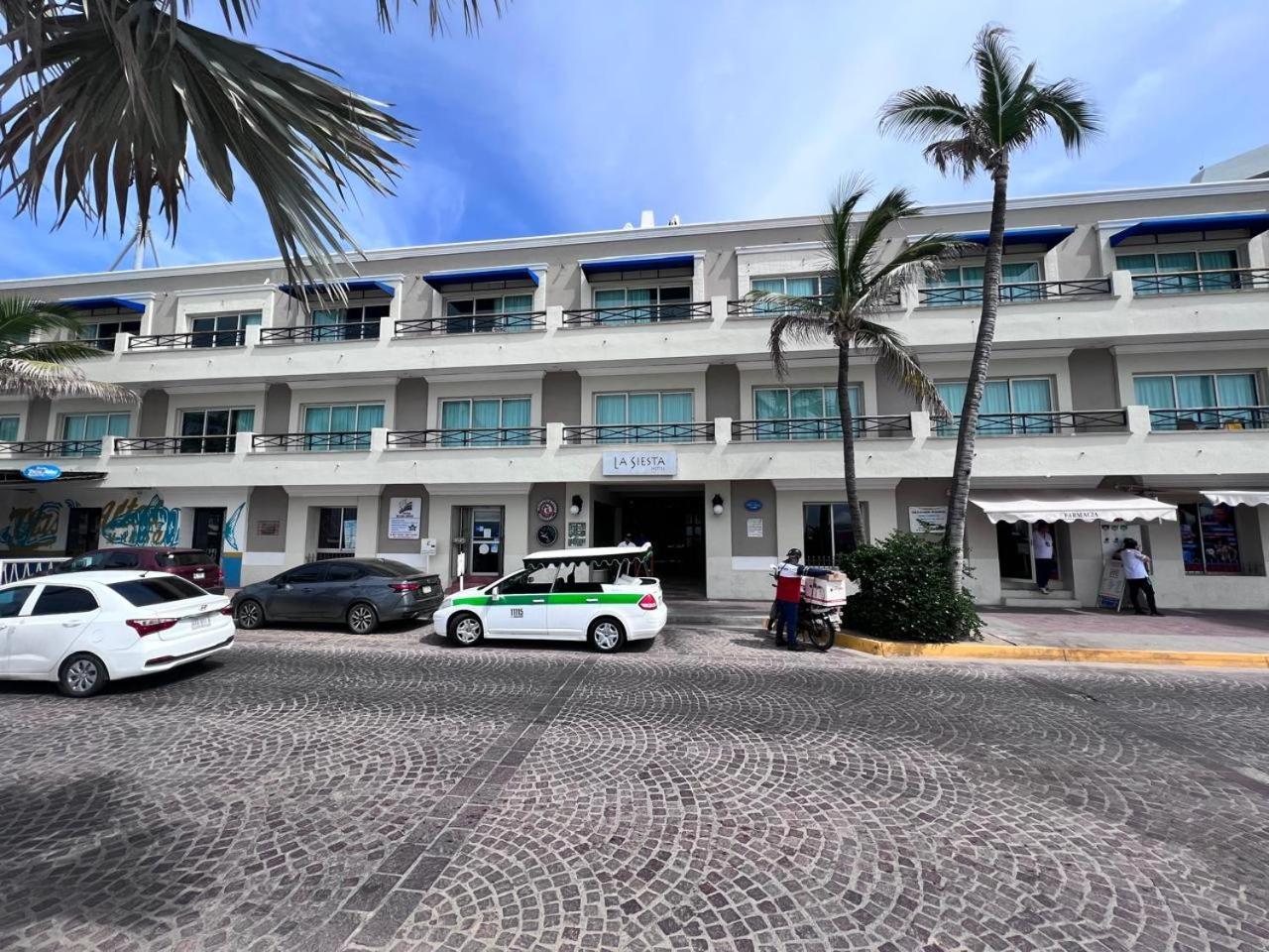 Hotel La Siesta Malecon Mazatlan Ngoại thất bức ảnh