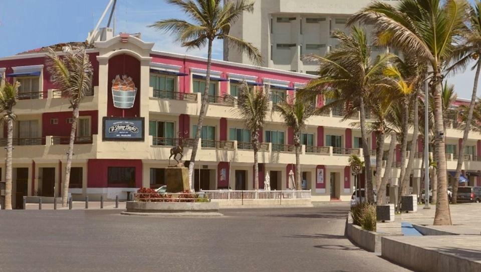 Hotel La Siesta Malecon Mazatlan Ngoại thất bức ảnh